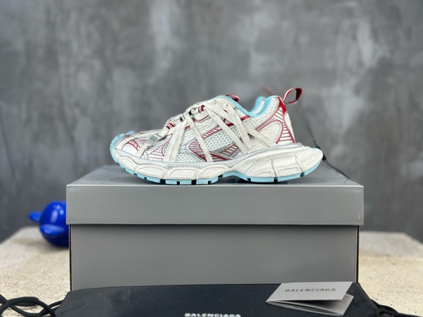 Balenciaga 3XL sneaker-136